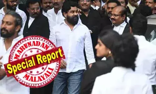 ആശുപത്രി വാസത്തിന്റെ വ്യാജ രേഖയില് തെളിയുന്നത് അസ്വാഭാവികത; പണമിടപാടിന്റെ ഡിജിറ്റല് തെളിവുകള് അപ്പീല് കാലത്ത് നിര്ണ്ണായകമാകും; കൂട്ടബലാത്സംഗത്തിന് ക്വട്ടേഷന് എന്നതിന് തെളിവ് വീഡിയോ ചിത്രീകരണവും; മാഡത്തിന് കൈവിലങ്ങ് വീഴാത്തത് തിരിച്ചടിയായി; അപ്പീലില് പ്രതീക്ഷകള് ഏറെ; ദിലീപ് സമ്പൂര്ണ്ണ ആത്മവിശ്വാസത്തില് ആശുപത്രി വാസത്തിന്റെ വ്യാജ രേഖയില് തെളിയുന്നത് അസ്വാഭാവികത; പണമിടപാടിന്റെ ഡിജിറ്റല് തെളിവുകള് അപ്പീല് കാലത്ത് നിര്ണ്ണായകമാകും; കൂട്ടബലാത്സംഗത്തിന് ക്വട്ടേഷന് എന്നതിന് തെളിവ് വീഡിയോ ചിത്രീകരണവും; മാഡത്തിന് കൈവിലങ്ങ് വീഴാത്തത് തിരിച്ചടിയായി; അപ്പീലില് പ്രതീക്ഷകള് ഏറെ; ദിലീപ് സമ്പൂര്ണ്ണ ആത്മവിശ്വാസത്തില്