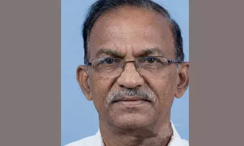 എറണാകുളത്ത് യുഡിഎഫ് സ്ഥാനാര്ത്ഥി കുഴഞ്ഞ് വീണു മരിച്ചു; വോട്ടെടുപ്പ് മാറ്റിവെച്ചു എറണാകുളത്ത് യുഡിഎഫ് സ്ഥാനാര്ത്ഥി കുഴഞ്ഞ് വീണു മരിച്ചു; വോട്ടെടുപ്പ് മാറ്റിവെച്ചു