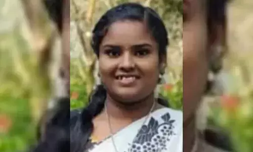 വാഴക്ക് വെള്ളം ഒഴിക്കുന്നതിനിടയില്‍ പ്രവാസിയുടെ ഭാര്യ കുഴഞ്ഞു വീണ് മരിച്ചു; കാഞ്ഞങ്ങാട്ട് മരിച്ചത് സഞ്ജന