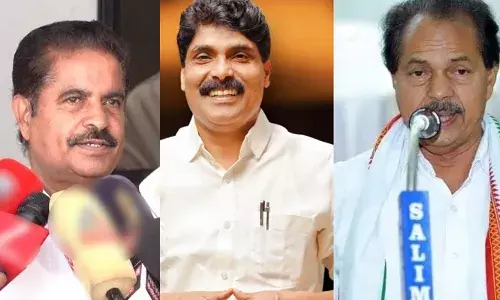 നീതിക്കൊപ്പം മാത്രം നിന്ന പി ടിയാണ് ഞങ്ങള് കോണ്ഗ്രസുകാരുടെ വഴികാട്ടി; അസുഖബാധിതനായിരിക്കെ കടുത്ത സമ്മര്ദ്ദത്തെ അതിജീവിച്ച് അതിജീവിതയ്ക്കൊപ്പം നിന്ന പിടിയാണ് ഞങ്ങളുടെ ഹീറോ; ദിലീപിനെ അനുകൂലിച്ച അടൂര് പ്രകാശിനെ തള്ളി ടി സിദ്ദിഖ് നീതിക്കൊപ്പം മാത്രം നിന്ന പി ടിയാണ് ഞങ്ങള് കോണ്ഗ്രസുകാരുടെ വഴികാട്ടി; അസുഖബാധിതനായിരിക്കെ കടുത്ത സമ്മര്ദ്ദത്തെ അതിജീവിച്ച് അതിജീവിതയ്ക്കൊപ്പം നിന്ന പിടിയാണ് ഞങ്ങളുടെ ഹീറോ; ദിലീപിനെ അനുകൂലിച്ച അടൂര് പ്രകാശിനെ തള്ളി ടി സിദ്ദിഖ്