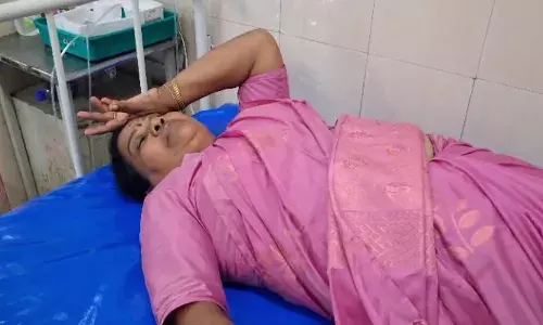 തിരുവല്ല കുറ്റൂരില് കള്ളവോട്ട് തടയാന് ശ്രമം; എന്ഡിഎ വനിതാ സ്ഥാനാര്ഥിക്കും ബൂത്ത് ഏജന്റിനും സിപിഎം മര്ദനം തിരുവല്ല കുറ്റൂരില് കള്ളവോട്ട് തടയാന് ശ്രമം; എന്ഡിഎ വനിതാ സ്ഥാനാര്ഥിക്കും ബൂത്ത് ഏജന്റിനും സിപിഎം മര്ദനം