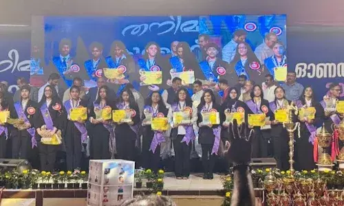 എപിജെ അബ്ദുല് കലാം പേള് ഓഫ് സ്കൂള് അവാര്ഡുകള് വിതരണം ചെയ്തു എപിജെ അബ്ദുല് കലാം പേള് ഓഫ് സ്കൂള് അവാര്ഡുകള് വിതരണം ചെയ്തു