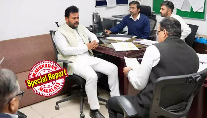 മാര്ച്ചിന് ശേഷം ഇന്ഡിഗോ പൈലറ്റുമാരുടെ എണ്ണം മൂന്ന് ശതമാനം കുറഞ്ഞെന്ന് കണക്കുകള്; എയര് ഇന്ത്യയുടേത് ഈ സമയം ഇരട്ടിയായി; ഇന്ഡിഗോയിലെ പ്രതിസന്ധി മനപൂര്വം സൃഷ്ടിച്ചതെന്ന് സംശയം; സിഇഒയെ പുറത്താക്കും? പൈലറ്റ്സ് അസോസിയേഷന് നോട്ടീസ്; ഡിജിസിഎയുടെ വീഴ്ചയും പരിശോധിക്കുമെന്ന് കേന്ദ്ര വ്യോമയാന മന്ത്രാലയം മാര്ച്ചിന് ശേഷം ഇന്ഡിഗോ പൈലറ്റുമാരുടെ എണ്ണം മൂന്ന് ശതമാനം കുറഞ്ഞെന്ന് കണക്കുകള്; എയര് ഇന്ത്യയുടേത് ഈ സമയം ഇരട്ടിയായി; ഇന്ഡിഗോയിലെ പ്രതിസന്ധി മനപൂര്വം സൃഷ്ടിച്ചതെന്ന് സംശയം; സിഇഒയെ പുറത്താക്കും? പൈലറ്റ്സ് അസോസിയേഷന് നോട്ടീസ്; ഡിജിസിഎയുടെ വീഴ്ചയും പരിശോധിക്കുമെന്ന് കേന്ദ്ര വ്യോമയാന മന്ത്രാലയം