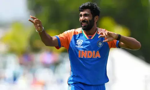 വിക്കറ്റ് വേട്ടയില്‍ ചരിത്ര നേട്ടം; ടെസ്റ്റ്, ഏകദിന, ടി20 ഫോര്‍മാറ്റുകളില്‍ 100 വിക്കറ്റുകള്‍ വീഴ്ത്തുന്ന ആദ്യ ഇന്ത്യന്‍ താരം; ജസ്പ്രിത് ബുംറ എലൈറ്റ് ക്ലബ്ബിൽ