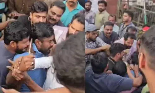 കോഴിക്കോട്ടെ കൊട്ടിക്കലാശം അതിരുവിട്ടു; കത്തിവീശി എൽഡിഎഫ് പ്രവർത്തകർ; ആളുകൾ ചിതറിയോടി; പിന്നിലെ കാരണം വ്യക്തമല്ല; പരാതി നൽകി യുഡിഎഫ് പ്രവർത്തകർ കോഴിക്കോട്ടെ കൊട്ടിക്കലാശം അതിരുവിട്ടു; കത്തിവീശി എൽഡിഎഫ് പ്രവർത്തകർ; ആളുകൾ ചിതറിയോടി; പിന്നിലെ കാരണം വ്യക്തമല്ല; പരാതി നൽകി യുഡിഎഫ് പ്രവർത്തകർ