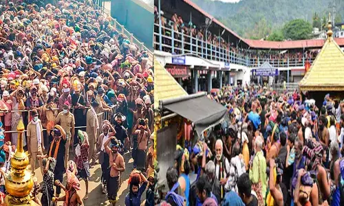 സന്നിധാനത്ത് അയ്യനെ ഒരു നോക്ക് കാണാനെത്തുന്നവരുടെ എണ്ണം കുതിച്ചുയരുന്നു; മണിക്കൂറുകള് ക്യൂ നിന്ന് ഭക്തർ; രണ്ട് ദിവസം കൊണ്ട് ദർശനം നടത്തിയത് ഒരു ലക്ഷത്തിനടുത്തെന്ന് കണക്കുകൾ സന്നിധാനത്ത് അയ്യനെ ഒരു നോക്ക് കാണാനെത്തുന്നവരുടെ എണ്ണം കുതിച്ചുയരുന്നു; മണിക്കൂറുകള് ക്യൂ നിന്ന് ഭക്തർ; രണ്ട് ദിവസം കൊണ്ട് ദർശനം നടത്തിയത് ഒരു ലക്ഷത്തിനടുത്തെന്ന് കണക്കുകൾ