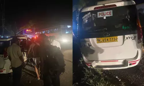 തെരഞ്ഞെടുപ്പ് ഡ്യൂട്ടിയിലായിരുന്ന പൊലീസ് വാഹനം പിക്കപ്പ് വാനുമായി കൂട്ടിയിടിച്ചു; അപകടത്തിൽ 5 പേർക്ക് പരിക്ക്; ഒരാളുടെ നില ഗുരുതരം