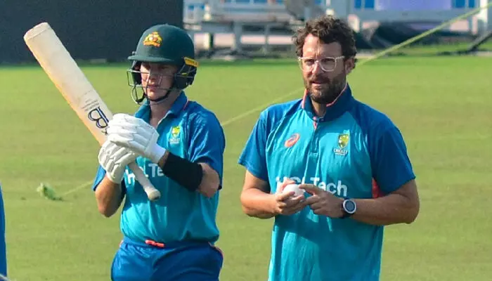 ഐപിഎല് താരലേലത്തില് പങ്കെടുക്കണം; അബുദബിയിലേക്കു പോകാന് അനുമതി നല്കണം; ആഷസ് ടെസ്റ്റിനിടെ ക്രിക്കറ്റ് ഓസ്ട്രേലിയയ്ക്ക് അവധിക്ക് അപേക്ഷ നല്കി ഡാനിയല് വെറ്റോറി ഐപിഎല് താരലേലത്തില് പങ്കെടുക്കണം; അബുദബിയിലേക്കു പോകാന് അനുമതി നല്കണം; ആഷസ് ടെസ്റ്റിനിടെ ക്രിക്കറ്റ് ഓസ്ട്രേലിയയ്ക്ക് അവധിക്ക് അപേക്ഷ നല്കി ഡാനിയല് വെറ്റോറി