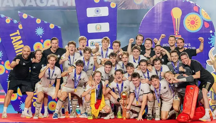 ജർമ്മനിക്ക് എട്ടാം ജൂനിയർ ഹോക്കി ലോകകപ്പ് കിരീടം; ആവേശപ്പോരിൽ സ്പെയിനെ പരാജയപ്പെടുത്തിയത് പെനാൽറ്റി ഷൂട്ടൗട്ടിൽ; അർജന്റീനയെ തകർത്ത് ഇന്ത്യയ്ക്ക് വെങ്കലം ജർമ്മനിക്ക് എട്ടാം ജൂനിയർ ഹോക്കി ലോകകപ്പ് കിരീടം; ആവേശപ്പോരിൽ സ്പെയിനെ പരാജയപ്പെടുത്തിയത് പെനാൽറ്റി ഷൂട്ടൗട്ടിൽ; അർജന്റീനയെ തകർത്ത് ഇന്ത്യയ്ക്ക് വെങ്കലം