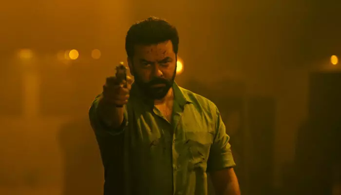 അഭിനേതാക്കളെ തിരഞ്ഞെടുത്തപ്പോൾ അവരുടെ ലിംഗഭേദം നോക്കിയില്ല; ജിസിസി രാജ്യങ്ങളിൽ ഇന്ദ്രജിത്ത് ചിത്രം ധീരം വിലക്കിയതിൽ പ്രതികരിച്ച് സംവിധായകൻ