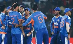 വിജയക്കുതിപ്പ് ലക്ഷ്യമിട്ട് ഇന്ത്യ, തിരിച്ചുവരവിനായി പ്രോട്ടീസ്; രണ്ടാം ടി20 ഇന്ന് മുല്ലന്പൂരിൽ; ഫോമിലേക്കെത്താൻ ഗില്ലും, സൂര്യകുമാർ യാദവും; സഞ്ജു ഇന്നും പുറത്ത്?; സാധ്യതാ ടീം അറിയാം വിജയക്കുതിപ്പ് ലക്ഷ്യമിട്ട് ഇന്ത്യ, തിരിച്ചുവരവിനായി പ്രോട്ടീസ്; രണ്ടാം ടി20 ഇന്ന് മുല്ലന്പൂരിൽ; ഫോമിലേക്കെത്താൻ ഗില്ലും, സൂര്യകുമാർ യാദവും; സഞ്ജു ഇന്നും പുറത്ത്?; സാധ്യതാ ടീം അറിയാം