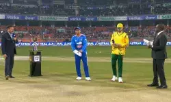 രണ്ടാം ട്വന്റി 20യില് നിര്ണായക ടോസ് ജയിച്ച് ഇന്ത്യ; ദക്ഷിണാഫ്രിക്കയെ ബാറ്റിങ്ങിനു വിട്ടു; കട്ടക്കില് ജയിച്ച ടീമുമായി മുള്ളന്പൂരിലും സൂര്യകുമാര്; സഞ്ജു ബഞ്ചിലിരിക്കും; ദക്ഷിണാഫ്രിക്കന് നിരയില് മൂന്ന് മാറ്റങ്ങള് രണ്ടാം ട്വന്റി 20യില് നിര്ണായക ടോസ് ജയിച്ച് ഇന്ത്യ; ദക്ഷിണാഫ്രിക്കയെ ബാറ്റിങ്ങിനു വിട്ടു; കട്ടക്കില് ജയിച്ച ടീമുമായി മുള്ളന്പൂരിലും സൂര്യകുമാര്; സഞ്ജു ബഞ്ചിലിരിക്കും; ദക്ഷിണാഫ്രിക്കന് നിരയില് മൂന്ന് മാറ്റങ്ങള്