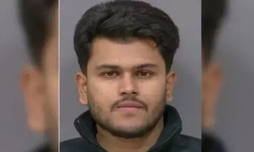 കാനഡയില് വനിതാ ഡോക്ടര്മാര്ക്കു മുന്പില് നഗ്നതാപ്രദര്ശനം; ഇന്ത്യക്കാരനായ യുവാവ് അറസ്റ്റില് കാനഡയില് വനിതാ ഡോക്ടര്മാര്ക്കു മുന്പില് നഗ്നതാപ്രദര്ശനം; ഇന്ത്യക്കാരനായ യുവാവ് അറസ്റ്റില്