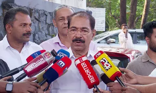 രാഹുല്‍ മാങ്കൂട്ടത്തിലിനെതിരെ കെപിസിസിക്ക് ലഭിച്ച പരാതി ആസൂത്രിതം; പരാതിക്ക് പിന്നില്‍ ഒരു ലീഗല്‍ ബ്രെയിന്‍;  നിയമം നിയമത്തിന്റെ വഴിക്ക് പോകട്ടേയെന്നും സണ്ണി ജോസഫ്