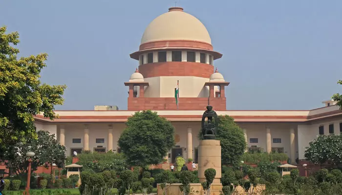 തീവണ്ടിയപകടത്തില്‍ ഭര്‍ത്താവിനെ നഷ്ടപ്പെട്ടു;  23 വര്‍ഷത്തിന് ശേഷം വിധവയെ കണ്ടു പിടിച്ച് നഷ്ടപരിഹാരം നല്‍കി റെയില്‍വേ: അഭിനന്ദിച്ച് സുപ്രീംകോടതി