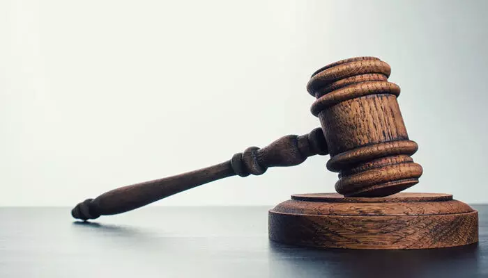 കോവിഡ് ഡ്യൂട്ടിക്കിടെ മരിച്ച ഡോക്ടര്‍മാര്‍ ഇന്‍ഷുറന്‍സിന് അര്‍ഹര്‍; സുപ്രീംകോടതി