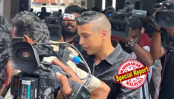 അതിജീവിതയുടെ സ്വര്ണമോതിരം തിരികെ നല്കണം; പിഴയില് നിന്ന് അഞ്ച് ലക്ഷം രൂപ അതിജീവതയ്ക്ക് നല്കണം; പെന്ഡ്രൈവ് അന്വേഷണ ഉദ്യോഗസ്ഥന് ജാഗ്രതയോടെ സൂക്ഷിക്കണമെന്നും കോടതി; പള്സര് സുനിക്ക് ഇനി ജയിലില് കഴിയേണ്ടി വരിക പന്ത്രണ്ടരക്കൊല്ലം അതിജീവിതയുടെ സ്വര്ണമോതിരം തിരികെ നല്കണം; പിഴയില് നിന്ന് അഞ്ച് ലക്ഷം രൂപ അതിജീവതയ്ക്ക് നല്കണം; പെന്ഡ്രൈവ് അന്വേഷണ ഉദ്യോഗസ്ഥന് ജാഗ്രതയോടെ സൂക്ഷിക്കണമെന്നും കോടതി; പള്സര് സുനിക്ക് ഇനി ജയിലില് കഴിയേണ്ടി വരിക പന്ത്രണ്ടരക്കൊല്ലം