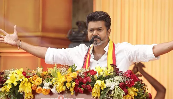 വിജയ് മുഖ്യമന്ത്രി സ്ഥാനാര്ഥി; പിന്തുണയ്ക്കുന്നവരുമായി സഖ്യമുണ്ടാക്കാം; പ്രമേയമിറക്കി ടിവികെയുടെ നിര്ണായക നീക്കം; സഖ്യചര്ച്ചകള്ക്കു പുതിയ സമിതിയെ നിയോഗിച്ചു വിജയ് മുഖ്യമന്ത്രി സ്ഥാനാര്ഥി; പിന്തുണയ്ക്കുന്നവരുമായി സഖ്യമുണ്ടാക്കാം; പ്രമേയമിറക്കി ടിവികെയുടെ നിര്ണായക നീക്കം; സഖ്യചര്ച്ചകള്ക്കു പുതിയ സമിതിയെ നിയോഗിച്ചു