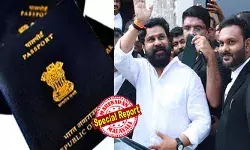 ശിക്ഷവിധി ദിനത്തില് ആലുവ ശിവക്ഷേത്രത്തില് ദര്ശനം; പിന്നാലെ പാസ്പോര്ട്ട് സ്ഥിരമായി വിട്ടുകിട്ടണമെന്ന ആവശ്യവുമായി ദിലീപ് എറണാകുളം പ്രിന്സിപ്പല് സെഷന്സ് കോടതിയില്; ഹര്ജി 18ന് പരിഗണിക്കാമെന്ന് വിചാരണ കോടതി ശിക്ഷവിധി ദിനത്തില് ആലുവ ശിവക്ഷേത്രത്തില് ദര്ശനം; പിന്നാലെ പാസ്പോര്ട്ട് സ്ഥിരമായി വിട്ടുകിട്ടണമെന്ന ആവശ്യവുമായി ദിലീപ് എറണാകുളം പ്രിന്സിപ്പല് സെഷന്സ് കോടതിയില്; ഹര്ജി 18ന് പരിഗണിക്കാമെന്ന് വിചാരണ കോടതി