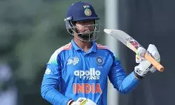 14 സിക്സുകളും ഒമ്പത് ഫോറുകളും; 95 പന്തില് 171 റണ്സ്; അബൂദബിയില് സൂര്യവന്ഷി ഷോ; യുഎഇയെ 234 റണ്സിന് കീഴടക്കി ഇന്ത്യന് കൗമാരനിര; അണ്ടര് 19 ഏഷ്യാ കപ്പില് ചരിത്രജയം 14 സിക്സുകളും ഒമ്പത് ഫോറുകളും; 95 പന്തില് 171 റണ്സ്; അബൂദബിയില് സൂര്യവന്ഷി ഷോ; യുഎഇയെ 234 റണ്സിന് കീഴടക്കി ഇന്ത്യന് കൗമാരനിര; അണ്ടര് 19 ഏഷ്യാ കപ്പില് ചരിത്രജയം