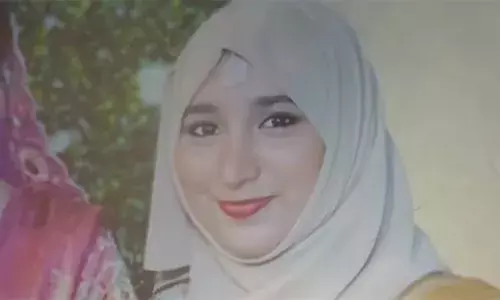 കാസര്‍കോട് ഉപ്പളയില്‍ യുവതിയെ ജനല്‍ കമ്പിയില്‍ തൂങ്ങിമരിച്ച നിലയില്‍ കണ്ടെത്തി; മൂന്ന് മാസം പ്രായമുള്ള കുഞ്ഞിന്റെ അമ്മ