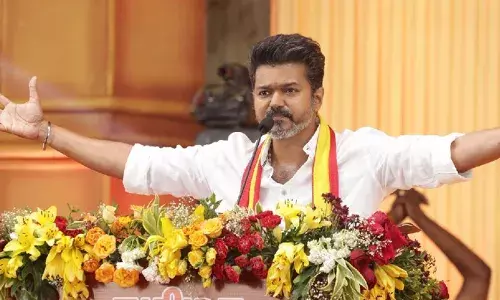 വിജയ് മുഖ്യമന്ത്രി സ്ഥാനാര്‍ഥി; പിന്തുണയ്ക്കുന്നവരുമായി സഖ്യമുണ്ടാക്കാം;  പ്രമേയമിറക്കി ടിവികെയുടെ നിര്‍ണായക നീക്കം; സഖ്യചര്‍ച്ചകള്‍ക്കു പുതിയ സമിതിയെ നിയോഗിച്ചു