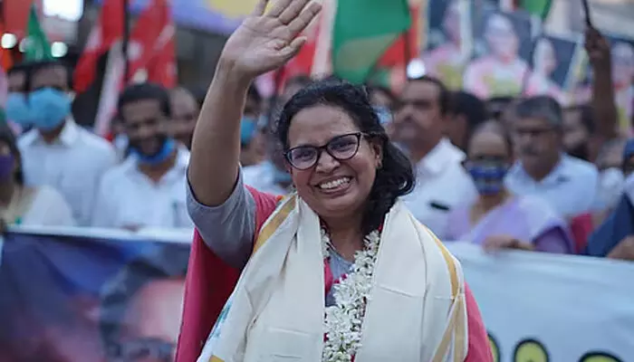 ഞങ്ങൾ നടത്തിയത് അതിശക്തമായ തിരിച്ചുവരവ്; അവർ രാഷ്ട്രീയം പറയാന് പോലും സാധിക്കാതെ അധപതിച്ചു; തദ്ദേശ തെരഞ്ഞെടുപ്പിൽ പ്രതികരിച്ച് കെ.കെ രമ ഞങ്ങൾ നടത്തിയത് അതിശക്തമായ തിരിച്ചുവരവ്; അവർ രാഷ്ട്രീയം പറയാന് പോലും സാധിക്കാതെ അധപതിച്ചു; തദ്ദേശ തെരഞ്ഞെടുപ്പിൽ പ്രതികരിച്ച് കെ.കെ രമ