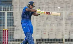 അടിച്ചുകൂട്ടിത് 14 സിക്സറുകൾ, 95 പന്തിൽ നേടിയത് 171 റൺസ്; വൈഭവ് സൂര്യവംശിയുടെ ബാറ്റിന്റെ ചൂടറിഞ്ഞ് യുഎഇ; അണ്ടർ 19 ഏഷ്യാ കപ്പിൽ 234 റൺസിന്റെ കൂറ്റൻ ജയവുമായി ഇന്ത്യ അടിച്ചുകൂട്ടിത് 14 സിക്സറുകൾ, 95 പന്തിൽ നേടിയത് 171 റൺസ്; വൈഭവ് സൂര്യവംശിയുടെ ബാറ്റിന്റെ ചൂടറിഞ്ഞ് യുഎഇ; അണ്ടർ 19 ഏഷ്യാ കപ്പിൽ 234 റൺസിന്റെ കൂറ്റൻ ജയവുമായി ഇന്ത്യ