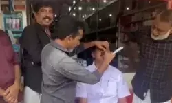 പത്തനംതിട്ട നഗരസഭയില് എല്ഡിഎഫ് ഭരണംപിടിക്കുമെന്ന് പന്തയംവെച്ചു; ഫലം വന്നപ്പോള് തോറ്റ് തുന്നംപാടി; പരസ്യമായി മീശവടിച്ച് സിപിഎം പ്രവര്ത്തകന് പത്തനംതിട്ട നഗരസഭയില് എല്ഡിഎഫ് ഭരണംപിടിക്കുമെന്ന് പന്തയംവെച്ചു; ഫലം വന്നപ്പോള് തോറ്റ് തുന്നംപാടി; പരസ്യമായി മീശവടിച്ച് സിപിഎം പ്രവര്ത്തകന്