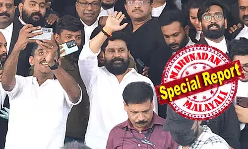 ആകാശം ഇടിഞ്ഞു വീണാലും നീതി നടക്കട്ടെ! ഗൂഡാലോചന തിയറി പൊളിഞ്ഞതിന് പ്രധാന കാരണം മാഡത്തെ മറന്ന അന്വേഷണം; ക്വട്ടേഷന് നല്കിയത് സ്ത്രീയാണെന്ന് ആദ്യം പറഞ്ഞ പള്സര് പിന്നീട് മൊഴി മാറ്റി; ബി സന്ധ്യയും ബൈജു പൗലോസും ഗൂഡാലോചന നടത്തിയെന്നും പരമാര്ശങ്ങള്; ജഡ്ജിമാരെ സ്വാധീനിച്ചെന്ന ആരോപണവും തെളിഞ്ഞില്ല; എങ്ങനെ ദിലീപ് കുറ്റവിമുക്തനായി? നടനെ മാഡം രക്ഷിച്ച കഥ ആകാശം ഇടിഞ്ഞു വീണാലും നീതി നടക്കട്ടെ! ഗൂഡാലോചന തിയറി പൊളിഞ്ഞതിന് പ്രധാന കാരണം മാഡത്തെ മറന്ന അന്വേഷണം; ക്വട്ടേഷന് നല്കിയത് സ്ത്രീയാണെന്ന് ആദ്യം പറഞ്ഞ പള്സര് പിന്നീട് മൊഴി മാറ്റി; ബി സന്ധ്യയും ബൈജു പൗലോസും ഗൂഡാലോചന നടത്തിയെന്നും പരമാര്ശങ്ങള്; ജഡ്ജിമാരെ സ്വാധീനിച്ചെന്ന ആരോപണവും തെളിഞ്ഞില്ല; എങ്ങനെ ദിലീപ് കുറ്റവിമുക്തനായി? നടനെ മാഡം രക്ഷിച്ച കഥ