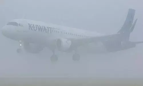 ആകാശം ആകെ മൂടിക്കെട്ടിയ അവസ്ഥ; കുവൈറ്റ് എയർവേയ്‌സ് വിമാനങ്ങൾ വഴിതിരിച്ചുവിടാൻ തീരുമാനം; സമയക്രമത്തിൽ മാറ്റം വരുത്തുമെന്നും അധികൃതർ