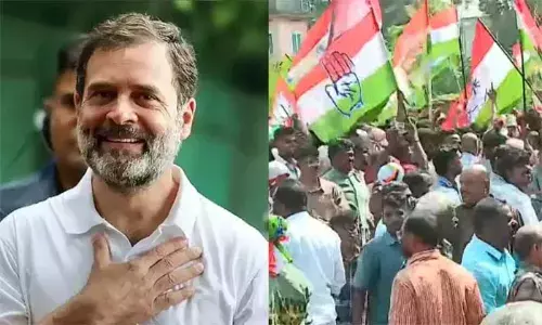 യുഡിഎഫില് വിശ്വാസം അര്പ്പിച്ചതിന് കേരളത്തിലെ ജനങ്ങള്ക്ക് സല്യൂട്ട്; ഇത് നിര്ണായകമായ ജനവിധി; വരാനിരിക്കുന്ന നിയമസഭാ തെരഞ്ഞെടുപ്പ് തൂത്തുവാരുമെന്ന സൂചന; തദ്ദേശ വിജയത്തില് പ്രതികരിച്ച് രാഹുല് ഗാന്ധി യുഡിഎഫില് വിശ്വാസം അര്പ്പിച്ചതിന് കേരളത്തിലെ ജനങ്ങള്ക്ക് സല്യൂട്ട്; ഇത് നിര്ണായകമായ ജനവിധി; വരാനിരിക്കുന്ന നിയമസഭാ തെരഞ്ഞെടുപ്പ് തൂത്തുവാരുമെന്ന സൂചന; തദ്ദേശ വിജയത്തില് പ്രതികരിച്ച് രാഹുല് ഗാന്ധി