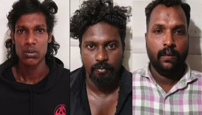 സഹോദരിയോട് ഇഷ്ടം തുറന്നുപറഞ്ഞു; പിന്നാലെ നടന്ന് ശല്യം ചെയ്യൽ; ഒടുവിൽ പക മൂത്ത് അരുംകൊല; കേസിൽ അയൽവാസി അടക്കം മൂന്ന് പേരെ അറസ്റ്റ് ചെയ്ത് പോലീസ് സഹോദരിയോട് ഇഷ്ടം തുറന്നുപറഞ്ഞു; പിന്നാലെ നടന്ന് ശല്യം ചെയ്യൽ; ഒടുവിൽ പക മൂത്ത് അരുംകൊല; കേസിൽ അയൽവാസി അടക്കം മൂന്ന് പേരെ അറസ്റ്റ് ചെയ്ത് പോലീസ്