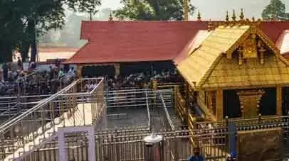 തീര്ഥാടകര്ക്കിടയിലേക്ക് ട്രാക്ടര് പാഞ്ഞുകയറി; ശബരിമല സന്നിധാനത്തെ ട്രാക്ടര് അപകടത്തില് പൊലീസ് കേസെടുത്തു തീര്ഥാടകര്ക്കിടയിലേക്ക് ട്രാക്ടര് പാഞ്ഞുകയറി; ശബരിമല സന്നിധാനത്തെ ട്രാക്ടര് അപകടത്തില് പൊലീസ് കേസെടുത്തു