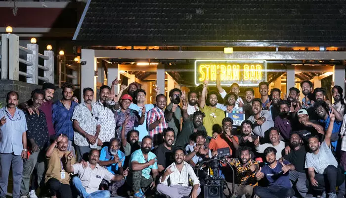 നീരജ് മാധവും അൽത്താഫ് സലീമും പ്രധാന വേഷങ്ങളിൽ; എങ്കിലും ചന്ദ്രികേ സംവിധായകൻ ആദിത്യൻ ചന്ദ്രശേഖർ ഒരുക്കുന്ന പ്ലൂട്ടോയുടെ ചിത്രീകരണം പൂർത്തിയായി നീരജ് മാധവും അൽത്താഫ് സലീമും പ്രധാന വേഷങ്ങളിൽ; എങ്കിലും ചന്ദ്രികേ സംവിധായകൻ ആദിത്യൻ ചന്ദ്രശേഖർ ഒരുക്കുന്ന പ്ലൂട്ടോയുടെ ചിത്രീകരണം പൂർത്തിയായി