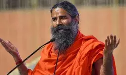 രാജ്യം പുരോഗമിക്കുമ്പോൾ സ്വാഭാവികമായും കുറച്ച് പൊടിയൊക്കെ പറക്കും; എയർ പ്യൂരിഫയറുകൾ സമ്പന്നരുടെ ഫാഷൻ; വീടുകളിൽ കർട്ടനുകൾ ഇടണം; വിവാദ പ്രസ്താവനയുമായി ബാബാ രാംദേവ് രാജ്യം പുരോഗമിക്കുമ്പോൾ സ്വാഭാവികമായും കുറച്ച് പൊടിയൊക്കെ പറക്കും; എയർ പ്യൂരിഫയറുകൾ സമ്പന്നരുടെ ഫാഷൻ; വീടുകളിൽ കർട്ടനുകൾ ഇടണം; വിവാദ പ്രസ്താവനയുമായി ബാബാ രാംദേവ്