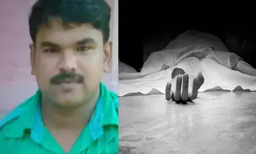 തന്റെ പാർട്ടിക്കാരൻ ജയിച്ചതിൽ വിജയാഹ്ളാദം; ആടിപ്പാടി പോകുന്നതിനിടെ സ്കൂട്ടറിന്റെ മുൻവശത്ത് സൂക്ഷിച്ചിരുന്ന പടക്കം പൊട്ടിത്തെറിച്ച് അപകടം; മലപ്പുറത്ത് യുവാവിന് ദാരുണാന്ത്യം തന്റെ പാർട്ടിക്കാരൻ ജയിച്ചതിൽ വിജയാഹ്ളാദം; ആടിപ്പാടി പോകുന്നതിനിടെ സ്കൂട്ടറിന്റെ മുൻവശത്ത് സൂക്ഷിച്ചിരുന്ന പടക്കം പൊട്ടിത്തെറിച്ച് അപകടം; മലപ്പുറത്ത് യുവാവിന് ദാരുണാന്ത്യം