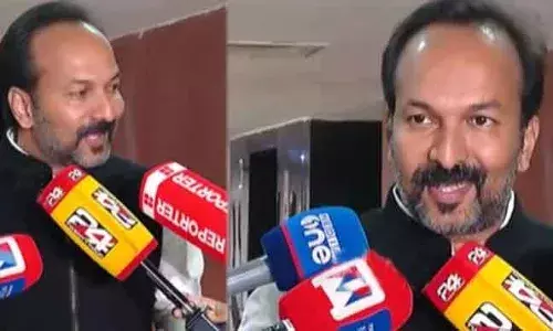 എം.എം. മണി സത്യസന്ധന് ആയത് കൊണ്ട് സത്യം തുറന്നു പറഞ്ഞു; മറ്റുള്ളവര് മനസില് സൂക്ഷിച്ചു; സിപിഎമ്മിനെ കടന്നാക്രമിച്ച് വിഷ്ണുനാഥ് എം.എം. മണി സത്യസന്ധന് ആയത് കൊണ്ട് സത്യം തുറന്നു പറഞ്ഞു; മറ്റുള്ളവര് മനസില് സൂക്ഷിച്ചു; സിപിഎമ്മിനെ കടന്നാക്രമിച്ച് വിഷ്ണുനാഥ്