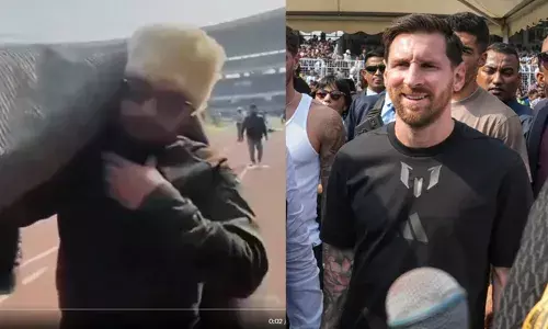 ടിക്കറ്റിന് ഞാൻ വൻ തുക നൽകി, മെസ്സിയുടെ മുഖം പോലും കണ്ടില്ല; എവിടെ നോക്കിയാലും നേതാക്കൾ; സ്‌റ്റേഡിയത്തിലെ കാര്‍പെറ്റ് എടുത്ത് ആരാധകന്‍; വൈറലായി വീഡിയോ