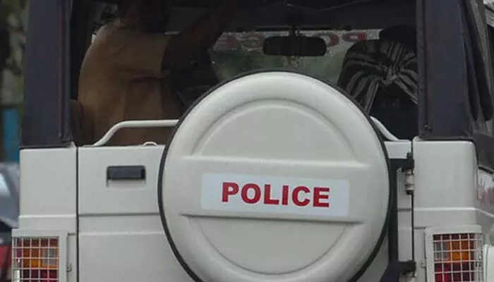 യുഡിഎഫ് സ്ഥാനാര്ഥിയുടെ അമ്മയെ മര്ദിച്ച സംഭവം; ഇടതുപക്ഷ അനുഭാവി കസ്റ്റഡിയില് യുഡിഎഫ് സ്ഥാനാര്ഥിയുടെ അമ്മയെ മര്ദിച്ച സംഭവം; ഇടതുപക്ഷ അനുഭാവി കസ്റ്റഡിയില്