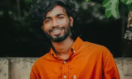 ഒരു വളവ് തിരിഞ്ഞതും ബൈക്കിന്റെ നിയന്ത്രണം പൂർണമായും നഷ്ടമായി; നേരെ ഇടിച്ചുകയറിയത് പോസ്റ്റിലേക്ക്; വിദ്യാർത്ഥിക്ക് ദാരുണാന്ത്യം; കൂട്ടുകാരന് ഗുരുതര പരിക്ക്