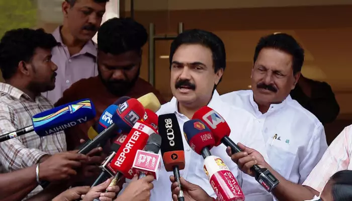 വീമ്പടിക്കുന്ന ജോസഫ് ഗ്രൂപ്പ് തൊടുപുഴയില് ജയിച്ചത് രണ്ടിടത്ത് മാത്രം; പരുന്തിന്റെ പുറത്തിരിക്കുന്ന കുരുവിയുടെ അവസ്ഥ; കേരള കോണ്ഗ്രസ് എം എല്ഡിഎഫ് വിടില്ല; ആരും വെള്ളം കോരാന് വരേണ്ടെന്ന് ജോസ് കെ മാണി വീമ്പടിക്കുന്ന ജോസഫ് ഗ്രൂപ്പ് തൊടുപുഴയില് ജയിച്ചത് രണ്ടിടത്ത് മാത്രം; പരുന്തിന്റെ പുറത്തിരിക്കുന്ന കുരുവിയുടെ അവസ്ഥ; കേരള കോണ്ഗ്രസ് എം എല്ഡിഎഫ് വിടില്ല; ആരും വെള്ളം കോരാന് വരേണ്ടെന്ന് ജോസ് കെ മാണി