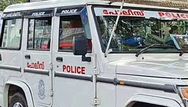 തെരഞ്ഞെടുപ്പ് വിജയത്തിന് പിന്നാലെ പ്രവര്ത്തകയ്ക്ക് ലൈംഗിക അധിക്ഷേപം; നിയുക്ത പഞ്ചായത്തംഗത്തിനെതിരേ കേസ് എടുത്തു തെരഞ്ഞെടുപ്പ് വിജയത്തിന് പിന്നാലെ പ്രവര്ത്തകയ്ക്ക് ലൈംഗിക അധിക്ഷേപം; നിയുക്ത പഞ്ചായത്തംഗത്തിനെതിരേ കേസ് എടുത്തു