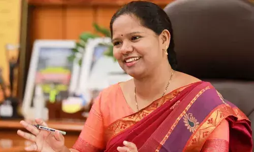 വയനാട്ടില് ജനവാസ മേഖലയില് കടുവ ഇറങ്ങി; പനമരം കണിയാമ്പാറ്റ പഞ്ചായത്ത് വാര്ഡുകളിലെ സ്കൂളുകള്ക്ക് അവധി വയനാട്ടില് ജനവാസ മേഖലയില് കടുവ ഇറങ്ങി; പനമരം കണിയാമ്പാറ്റ പഞ്ചായത്ത് വാര്ഡുകളിലെ സ്കൂളുകള്ക്ക് അവധി