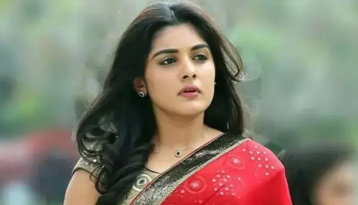 സ്വകാര്യതയിലേക്കുള്ള ഗുരുതര കടന്നുകയറ്റം; നിയമനടപടികള് സ്വീകരിക്കും; എ.ഐ നിര്മിത ചിത്രങ്ങള് പ്രചരിപ്പിക്കുന്നതിനെതിരെ നിവേദ തോമസ് സ്വകാര്യതയിലേക്കുള്ള ഗുരുതര കടന്നുകയറ്റം; നിയമനടപടികള് സ്വീകരിക്കും; എ.ഐ നിര്മിത ചിത്രങ്ങള് പ്രചരിപ്പിക്കുന്നതിനെതിരെ നിവേദ തോമസ്