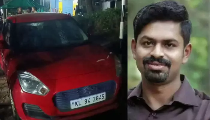 കോഴിക്കോട് തൊട്ടില്പാലത്ത് യുവാവിനെ കാറില് മരിച്ച നിലയില് കണ്ടെത്തി; അസ്വാഭാവിക മരണത്തിന് കേസെടുത്തു കോഴിക്കോട് തൊട്ടില്പാലത്ത് യുവാവിനെ കാറില് മരിച്ച നിലയില് കണ്ടെത്തി; അസ്വാഭാവിക മരണത്തിന് കേസെടുത്തു