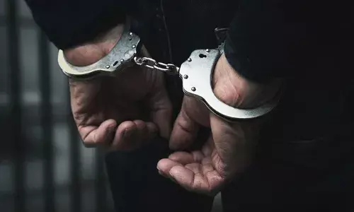 പത്താം ക്ലാസ് വിദ്യാര്‍ത്ഥിനിയെ തട്ടിക്കൊണ്ടു പോയി രണ്ടാഴ്ചയോളം പീഡിപ്പിച്ചു; 22കാരനായ യുവാവ് അറസ്റ്റില്‍