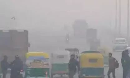 വായു മലിനീകരണം അതിരൂക്ഷം; ഡല്‍ഹിയില്‍ 50% ജീവനക്കാര്‍ക്ക് വര്‍ക്ക് ഫ്രം ഹോം നിര്‍ബന്ധമാക്കി സര്‍ക്കാര്‍