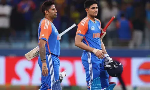 ട്വന്റി20 ലോകകപ്പിലേക്ക് ആഴ്ചകളുടെ ദൂരം മാത്രം; ഇപ്പോഴും ഓപ്പണിങ്ങില്‍ സെറ്റ് ആകാതെ ഗില്‍; സൂര്യകുമാറിനും നിര്‍ണായകം; ജിതേഷ് ശര്‍മയ്ക്കു പകരം സഞ്ജു കളിക്കുമോ; നാലാം ട്വന്റി 20യില്‍ ഇന്ത്യക്ക് നിര്‍ണായകം