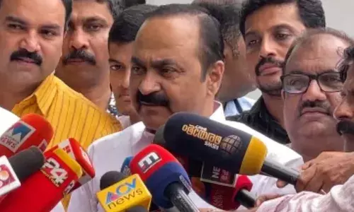 കടകംപള്ളി സുരേന്ദ്രന് എതിരായ തെളിവ് കോടതിയില്‍ ഹാജരാക്കും; പാരഡി ഉണ്ടാക്കിയപ്പോഴല്ല, അയ്യപ്പന്റെ സ്വര്‍ണം കട്ടപ്പോഴാണ് വിശ്വാസികള്‍ക്ക് വേദനിച്ചത്; തിരഞ്ഞെടുപ്പ് തോല്‍വിക്ക് ശേഷം സംസ്ഥാനത്ത് വ്യാപക അതിക്രമമാണ് സി.പി.എം നടത്തുന്നതെന്ന് വി ഡി സതീശന്‍